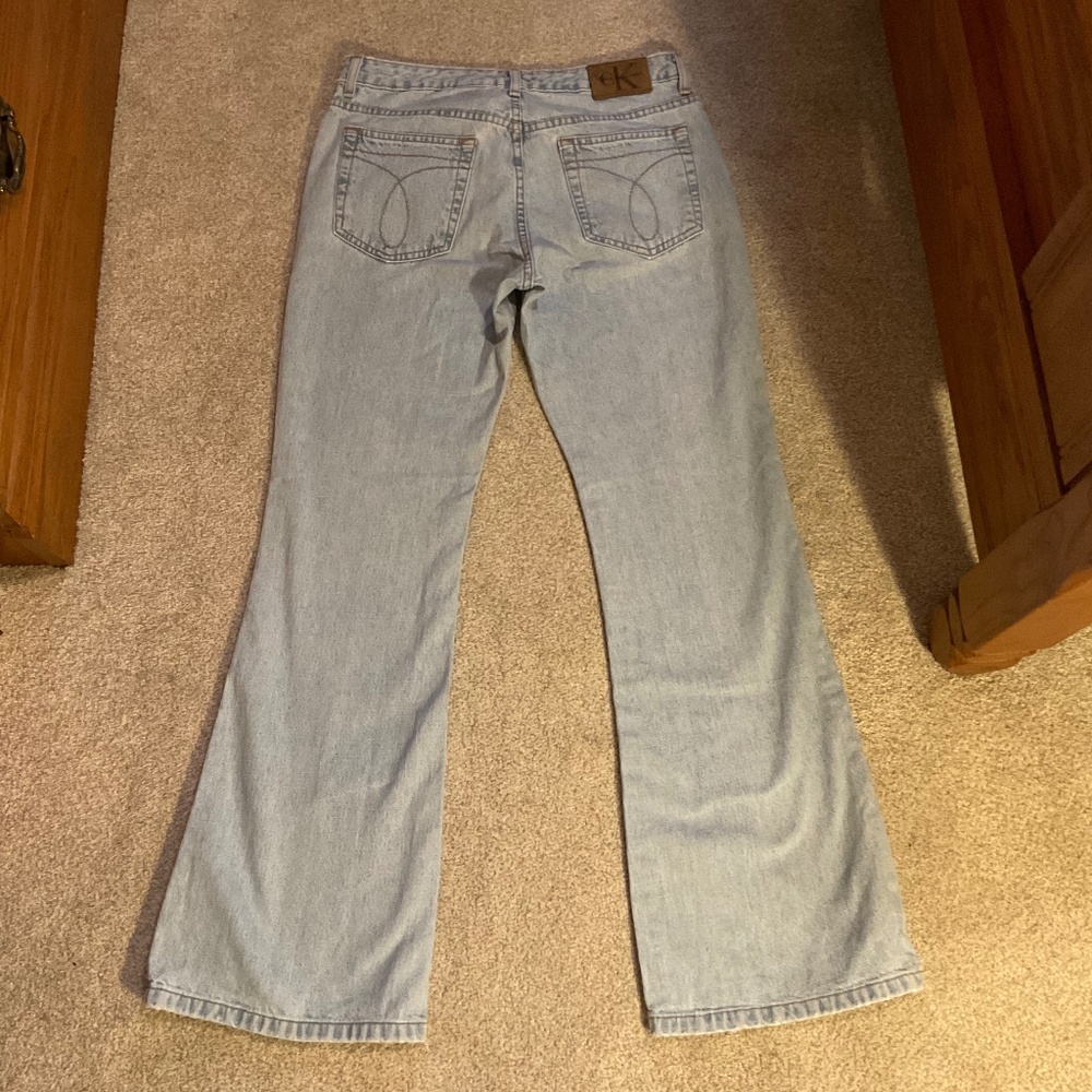 Calvin Klein flare leg jeans size 5 vintage wash high rise Y2K style denim - Picture 8 of 9